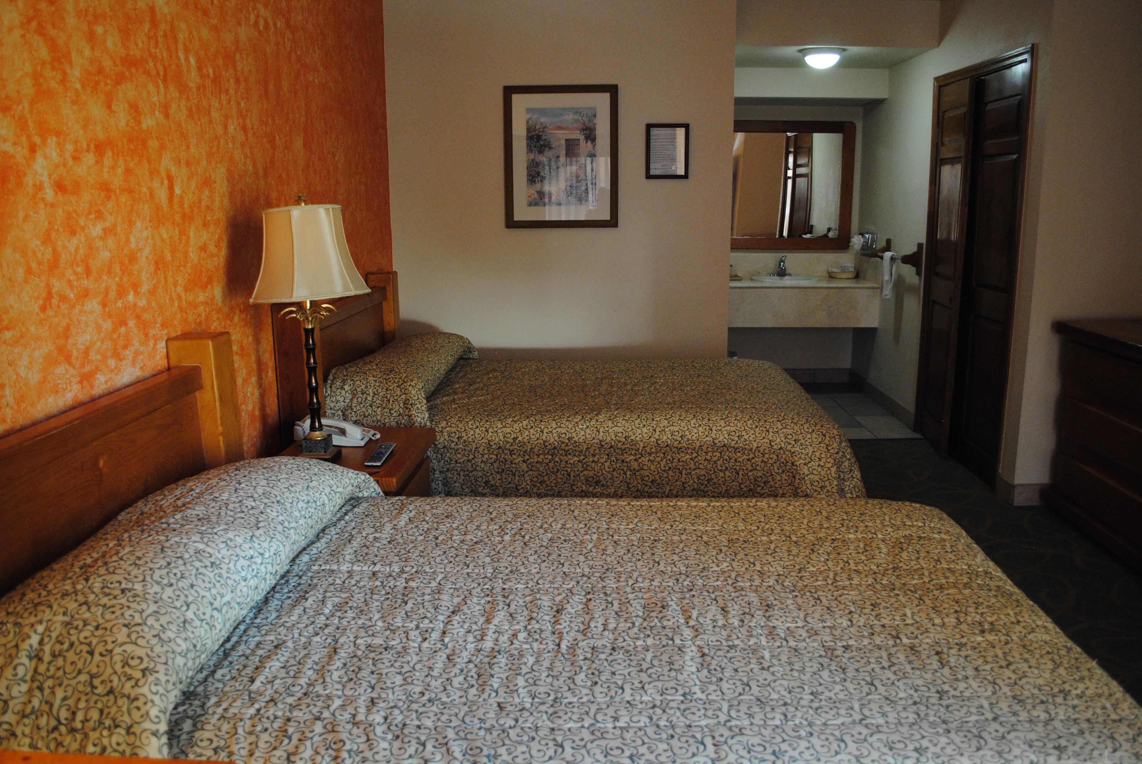 Hotel Suites El Paseo Ciudad Juárez Esterno foto