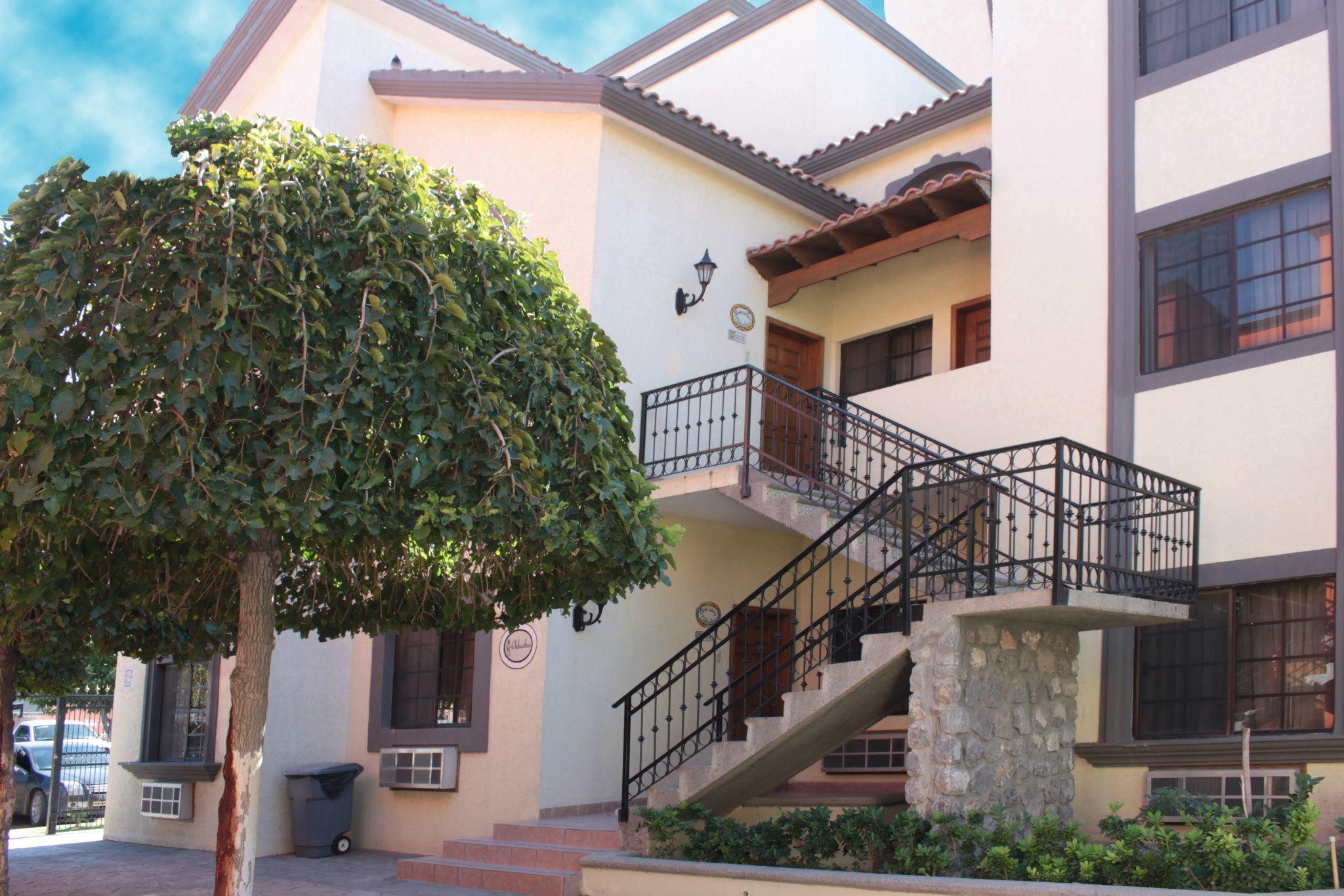 Hotel Suites El Paseo Ciudad Juárez Esterno foto