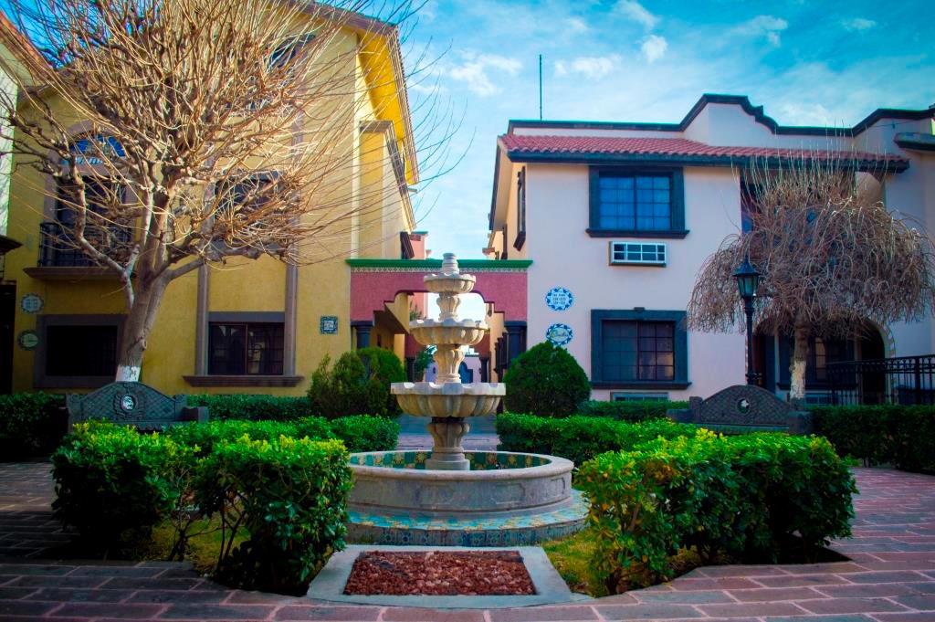 Hotel Suites El Paseo Ciudad Juárez Esterno foto